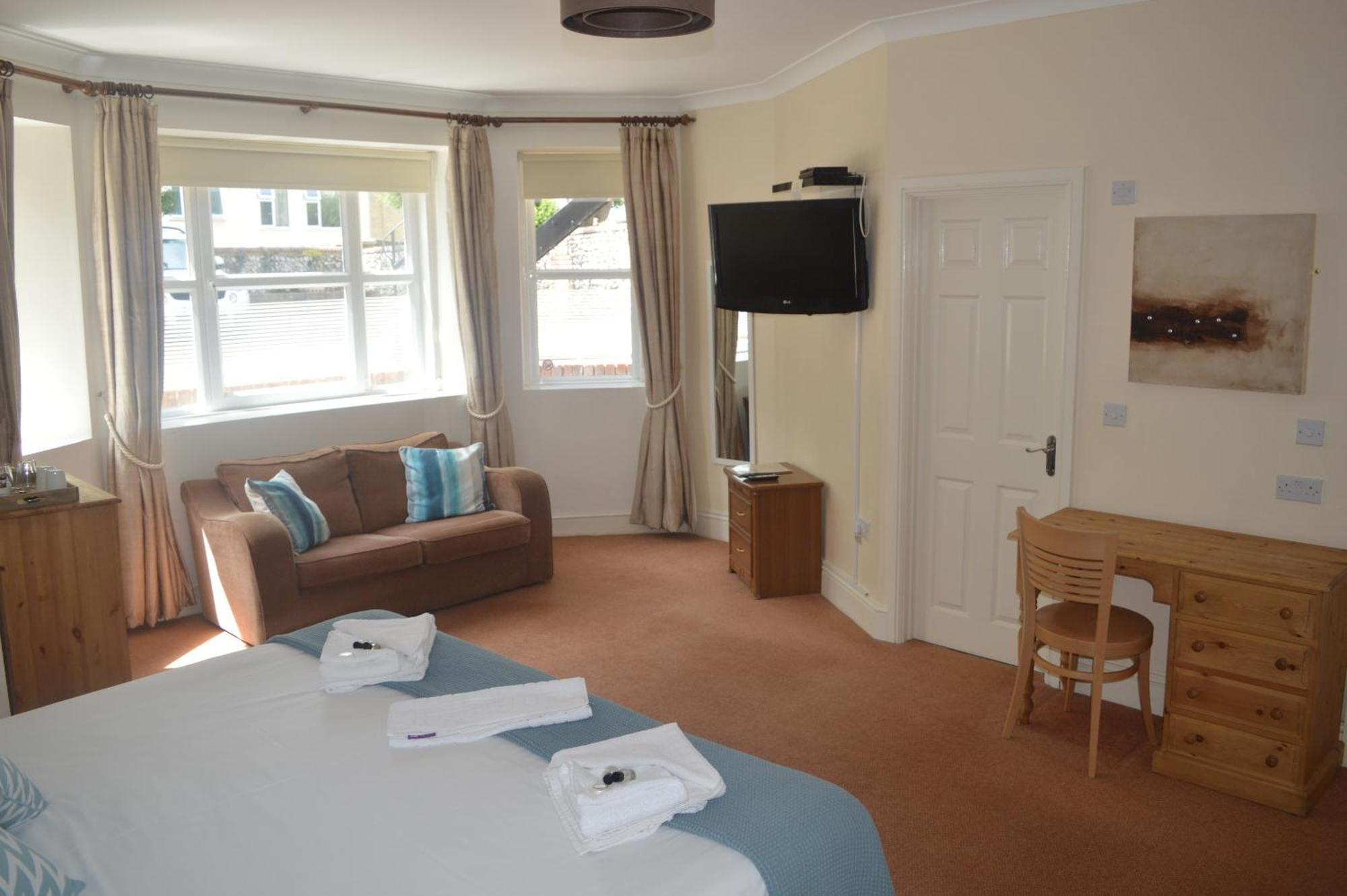The Sheldon B&B - Free Private Parking Eastbourne Eksteriør bilde