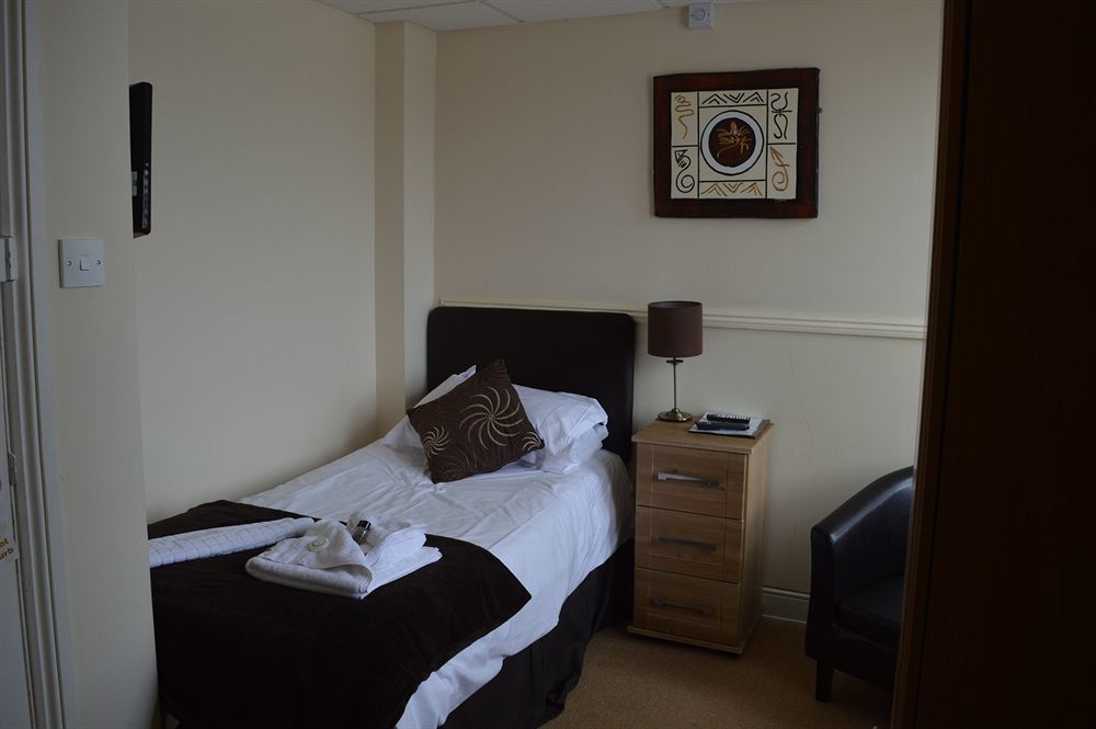 The Sheldon B&B - Free Private Parking Eastbourne Eksteriør bilde